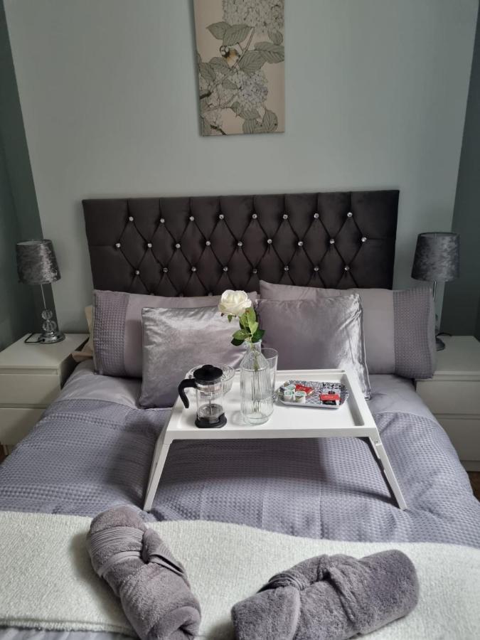 Serene Getaway Apartments Maidstone Bagian luar foto