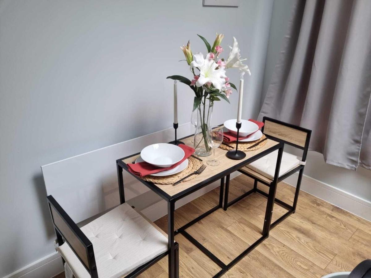 Serene Getaway Apartments Maidstone Bagian luar foto
